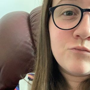 Meet your Posher, Jeanene